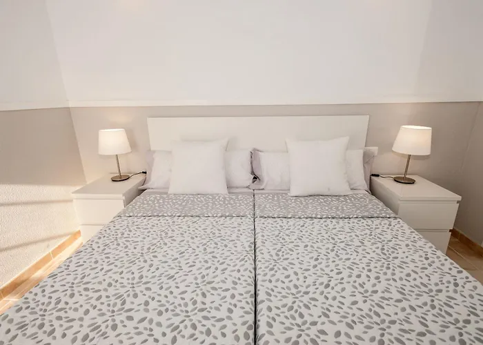 Vanesa Luxury Private With A Heated Pool, 4 Bedrooms And 4 Bathrooms 别墅