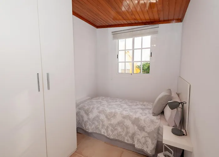 Vanesa Luxury Private With A Heated Pool, 4 Bedrooms And 4 Bathrooms 别墅