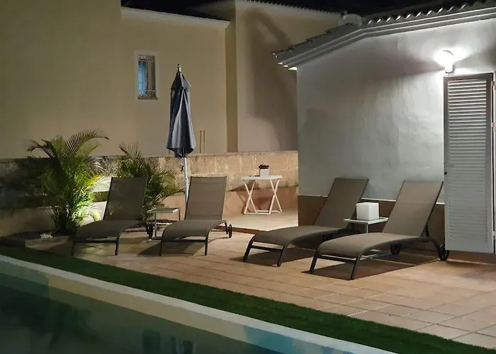 别墅 Vanesa Luxury Private With A Heated Pool, 4 Bedrooms And 4 Bathrooms