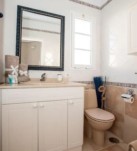 Vanesa Luxury Private With A Heated Pool, 4 Bedrooms And 4 Bathrooms *