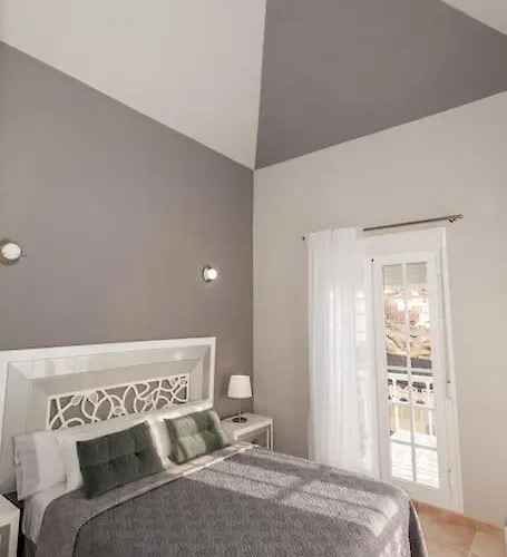 别墅 Vanesa Luxury Private With A Heated Pool, 4 Bedrooms And 4 Bathrooms