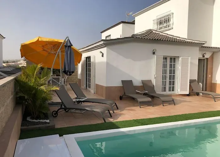 Vanesa Luxury Private With A Heated Pool, 4 Bedrooms And 4 Bathrooms 别墅 阿德耶