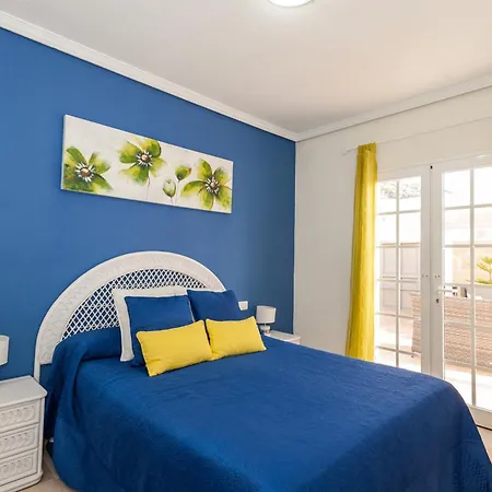 Villa Vanesa Luxury Private With A Heated Pool, 4 Bedrooms And 4 Bathrooms *