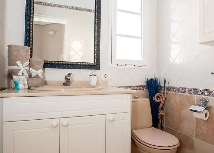 Villa Vanesa Luxury Private With A Heated Pool, 4 Bedrooms And 4 Bathrooms Costa Adeje (Tenerife)