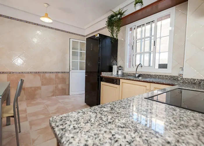 Vanesa Luxury Private With A Heated Pool, 4 Bedrooms And 4 Bathrooms