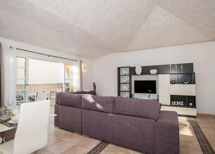 Vanesa Luxury Private With A Heated Pool, 4 Bedrooms And 4 Bathrooms Villa Costa Adeje (Tenerife)