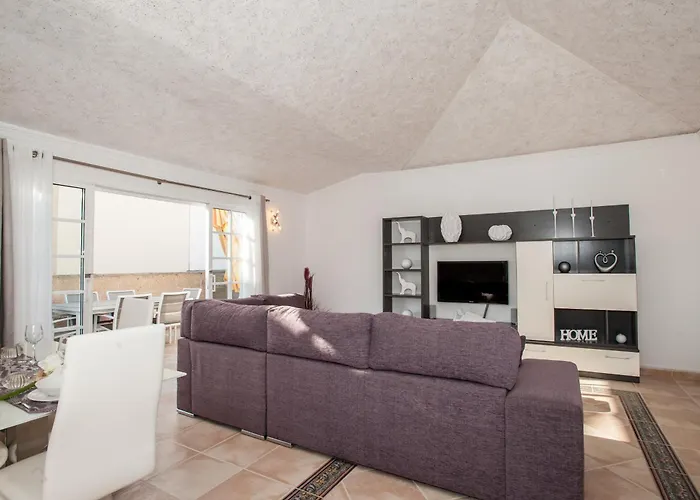 Vanesa Luxury Private With A Heated Pool, 4 Bedrooms And 4 Bathrooms Villa *